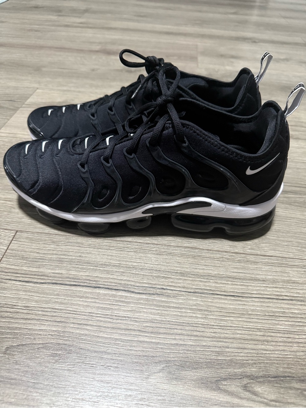 Nike Air VaporMax Plus Overboarding - Picture 4 of 6